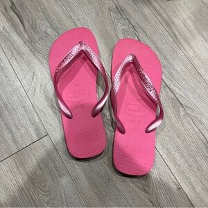 Havaianas Pink Sandals Summer-Ready Flip-Flops